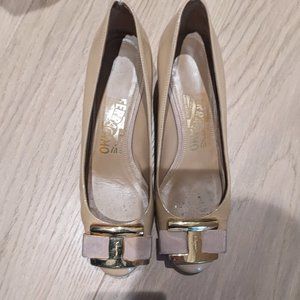 Ferragamo size 4.5 shoes
